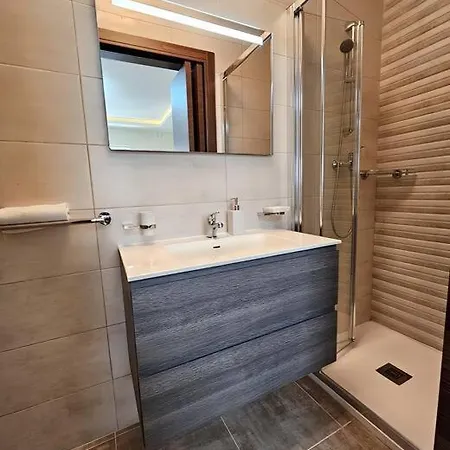 Diamond Seaview