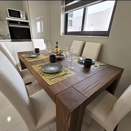 Diamond Seaview Apartment *