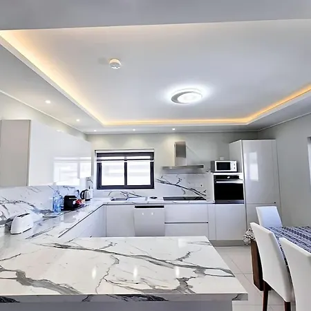 Diamond Seaview Apartment St. Paul's Bay